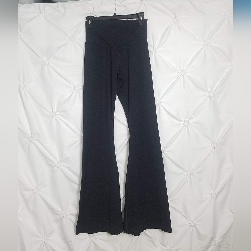 Sunzel Cross Waist Black Flared Legging - Picture 3 of 7
